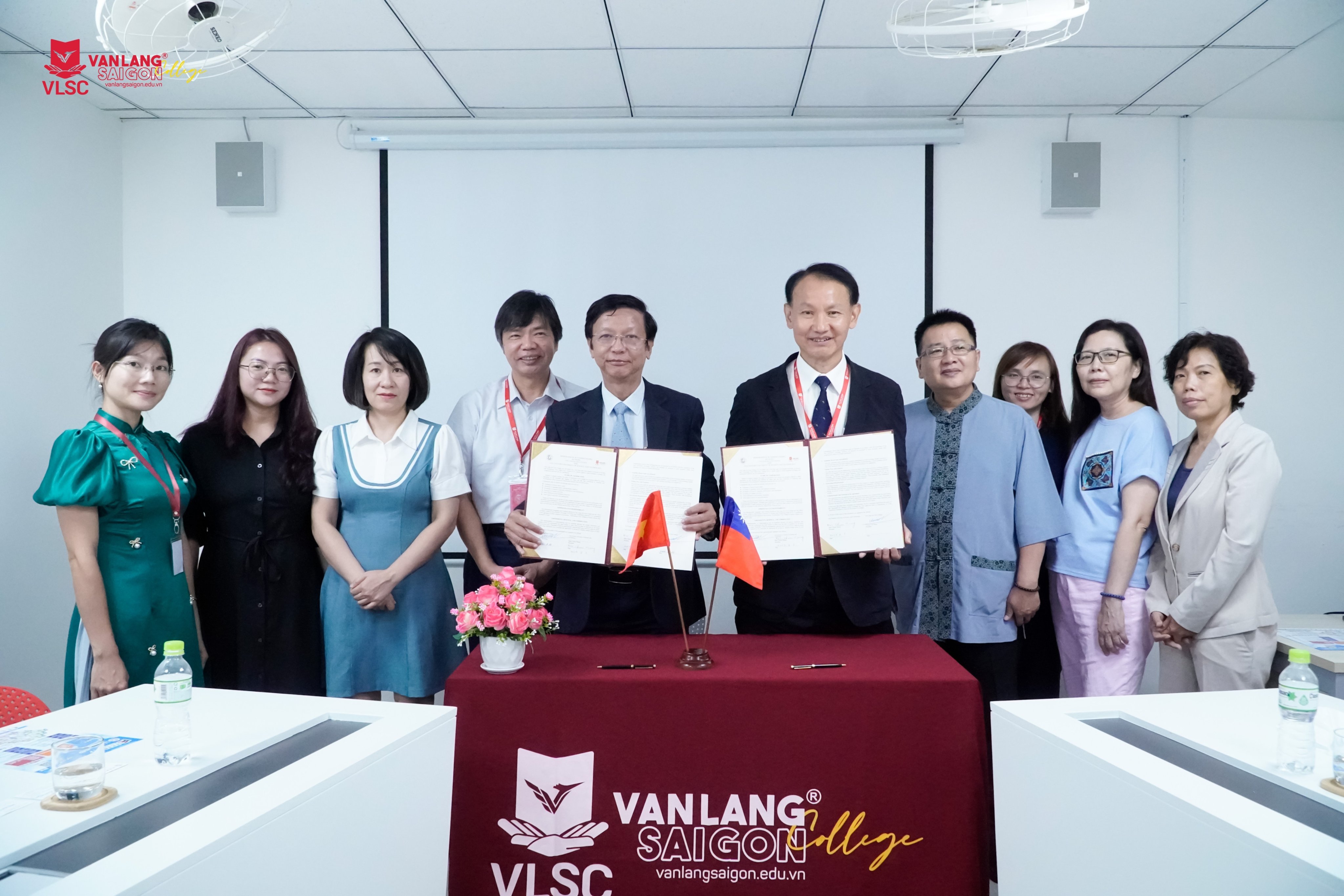 Cao đẳng Văn Lang Sài Gòn và Đại học Khoa Học Kỹ Thuật Á Đông (Đài Loan) ký kết hợp tác chiến lược – Thêm cơ hội học tập và việc làm Quốc Tế cho sinh viên VLSC